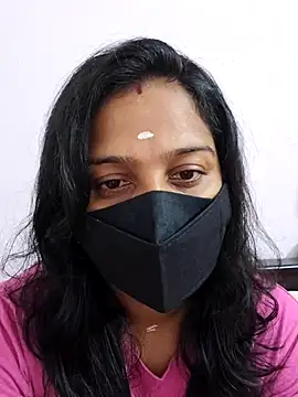 Shaliniqueen online show from July 31, 7:41 am