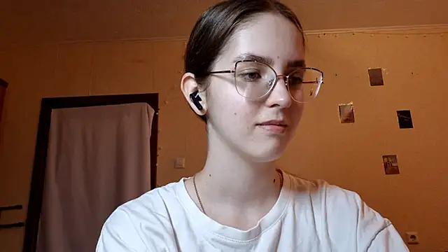 Katelemon online show from May 24, 1:38 pm