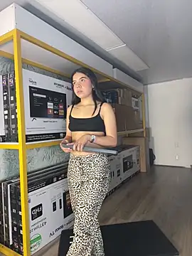 Snapshot of Ambarina_ chatting on March 26, 11:27 am Ambarina online show from March 26, 11:27 am