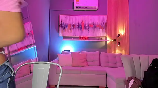 Snapshot of janinne_lu chatting on March 23, 11:14 am janinne lu online show from March 23, 11:14 am