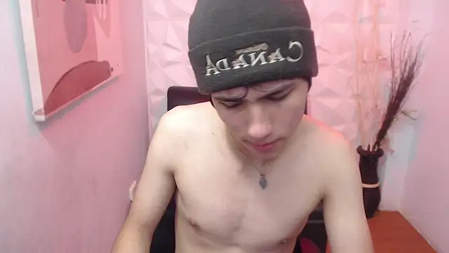 Snapshot of Stich_23 chatting on March 7, 1:52 pm Stich 23 online show from March 7, 1:52 pm