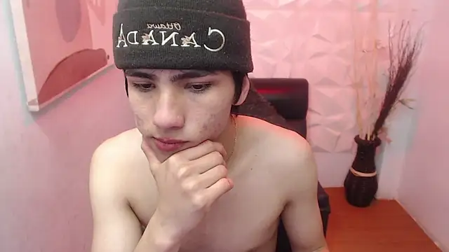 Snapshot of Stich_23 chatting on March 19, 6:06 am Stich 23 online show from March 19, 6:06 am