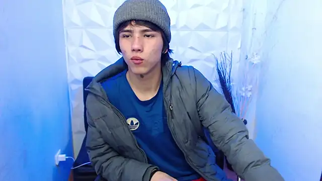 Stich 23 online show from May 5, 3:58 am