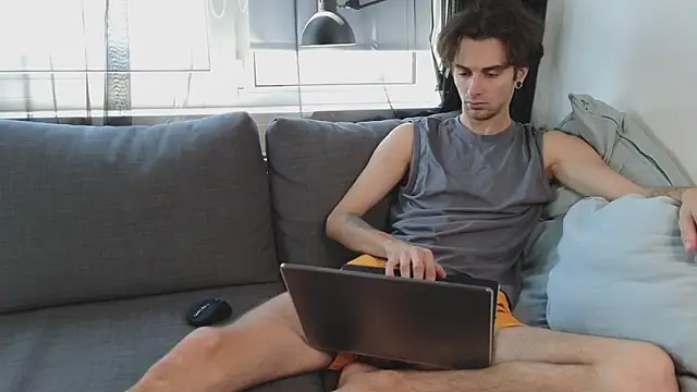 Snapshot of tusugo chatting on June 9, 11:00 am tusugo online show from June 9, 11:00 am