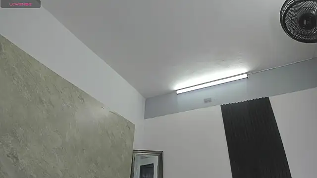 Snapshot of Michel_Flores chatting on March 16, 11:47 am Michel Flores online show from March 16, 11:47 am