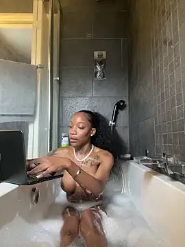 MississippiBabee online show from March 27, 8:59 am