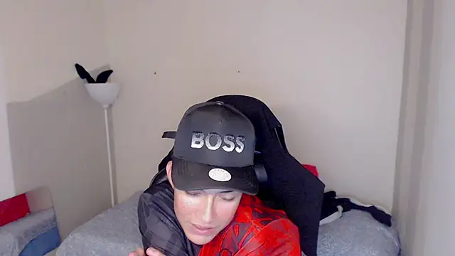 Snapshot of Street_poemm_ chatting on April 5, 8:39 pm Street poemm online show from April 5, 8:39 pm