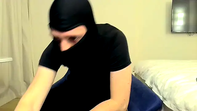 RyanRubber online show from March 17, 8:23 pm