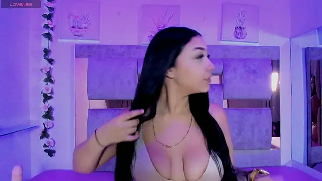 Snapshot of Iris_Black chatting on March 12, 1:28 pm Iris Black online show from March 12, 1:28 pm