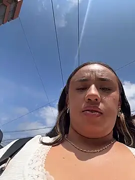 Eyssha online show from March 10, 6:46 pm