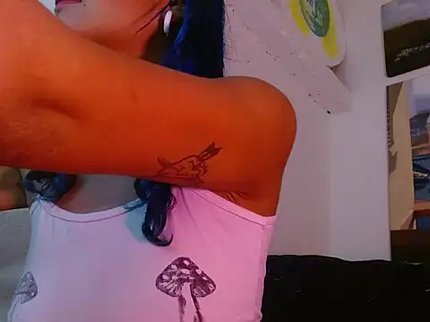 powderblu69 online show from July 15, 7:30 pm