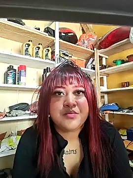 Snapshot of la_rojita chatting on April 15, 5:09 pm la rojita online show from April 15, 5:09 pm