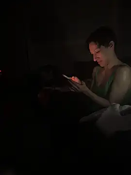 Snapshot of fun-sizedandone chatting on March 9, 7:01 am fun-sizedandone online show from March 9, 7:01 am