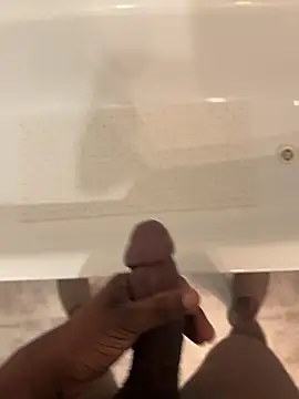 Snapshot of baiseurmeuf_parfait chatting on March 1, 12:07 pm baiseurmeuf parfait online show from March 1, 12:07 pm