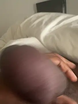 Snapshot of baiseurmeuf_parfait chatting on April 4, 6:55 am baiseurmeuf parfait online show from April 4, 6:55 am