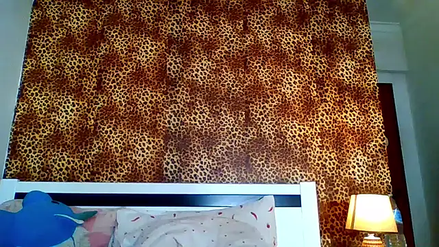 Snapshot of Lilbadmiaxo chatting on May 22, 2:55 pm Lilbadmiaxo online show from May 22, 2:55 pm