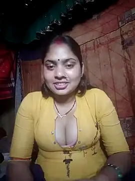 Snapshot of Aanushaka chatting on March 10, 5:56 am Aanushaka online show from March 10, 5:56 am