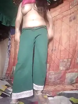 Snapshot of Aanushaka chatting on March 14, 4:40 am Aanushaka online show from March 14, 4:40 am