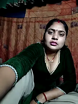 Snapshot of Aanushaka chatting on March 21, 5:01 am Aanushaka online show from March 21, 5:01 am