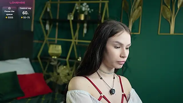 Snapshot of SatiraLux chatting on March 18, 12:41 pm SatiraLux online show from March 18, 12:41 pm