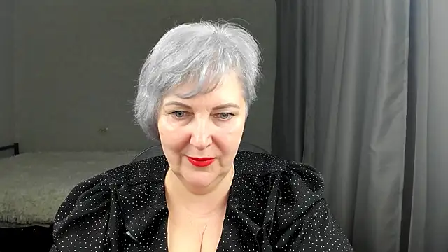 Snapshot of Mary-Leee chatting on March 1, 6:37 am Mary-Leee online show from March 1, 6:37 am