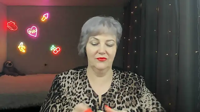 Snapshot of Mary-Leee chatting on March 13, 9:16 am Mary-Leee online show from March 13, 9:16 am