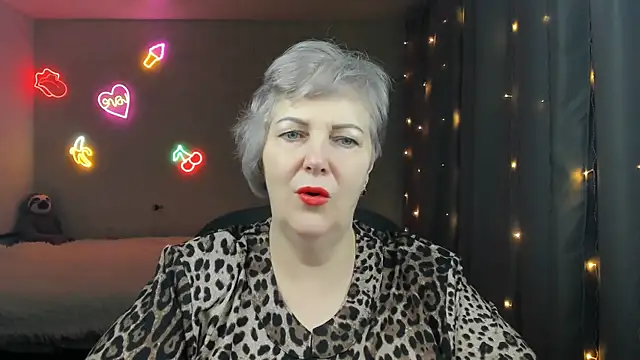 Snapshot of Mary-Leee chatting on March 14, 5:46 am Mary-Leee online show from March 14, 5:46 am