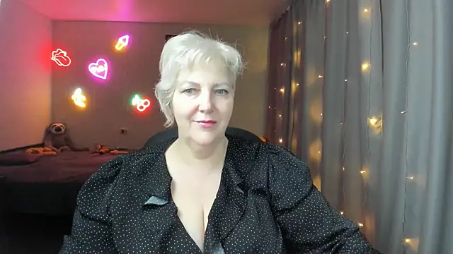 Mary-Leee online show from June 3, 7:44 am