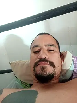 Snapshot of santiago029l chatting on February 21, 12:17 pm santiago029l online show from February 21, 12:17 pm