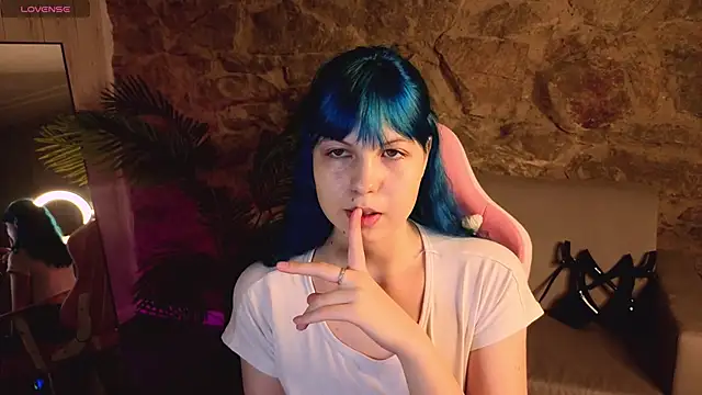 Snapshot of SofiaSterns chatting on March 8, 1:36 am SofiaSterns online show from March 8, 1:36 am