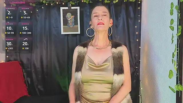 Snapshot of LeanaMaturee chatting on March 12, 11:16 am LeanaMaturee online show from March 12, 11:16 am