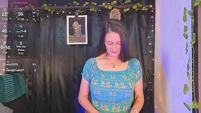 Snapshot of LeanaMaturee chatting on March 13, 12:23 pm LeanaMaturee online show from March 13, 12:23 pm