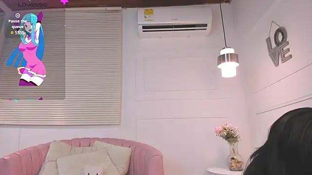 Snapshot of HannaMin chatting on March 20, 12:10 pm HannaMin online show from March 20, 12:10 pm