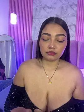 Snapshot of ArianaRougee chatting on March 23, 12:53 pm ArianaRougee online show from March 23, 12:53 pm