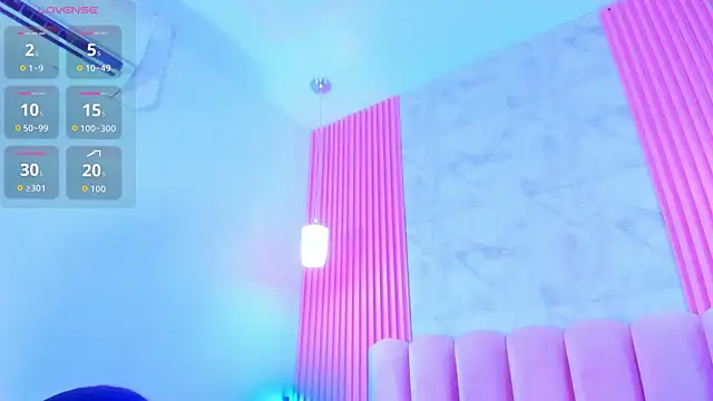 ArianaRougee online show from July 15, 4:18 am