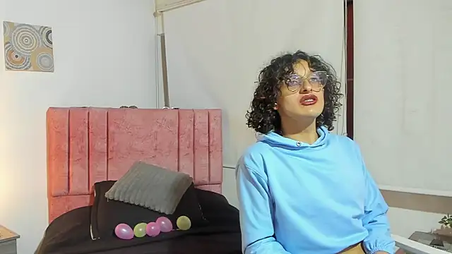 Snapshot of Maverick_angel chatting on March 11, 2:56 pm Maverick angel online show from March 11, 2:56 pm