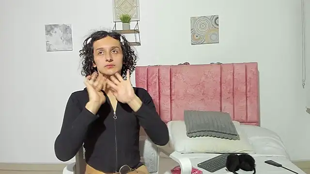 Snapshot of Maverick_angel chatting on March 14, 3:17 pm Maverick angel online show from March 14, 3:17 pm