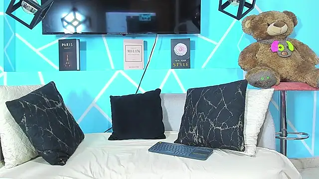 Snapshot of sharon_noa chatting on July 28, 3:21 pm sharon noa online show from July 28, 3:21 pm