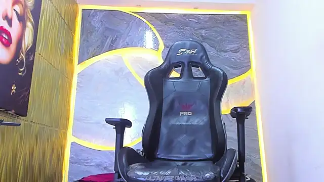 Matheus Ic  online show from March 27, 7:02 pm