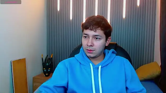 Snapshot of Julian_Smith21 chatting on March 26, 1:06 pm Julian Smith21 online show from March 26, 1:06 pm