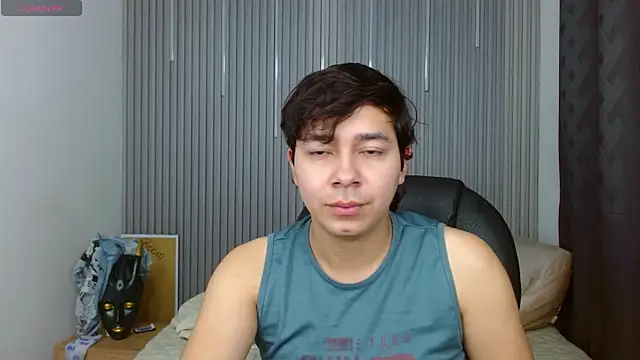 Julian Smith21 online show from June 18, 3:51 am