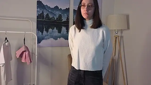 DoraWhitrock online show from February 22, 6:46 am