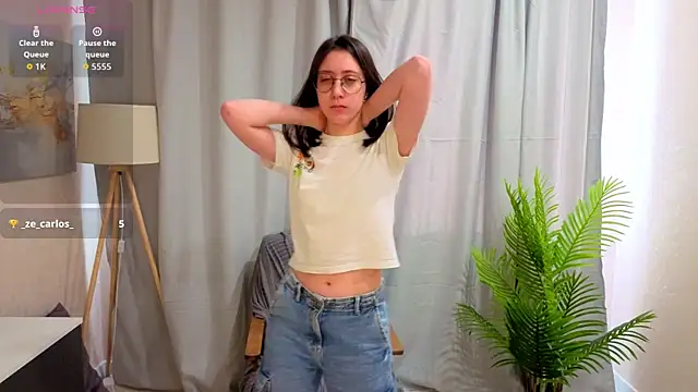 DoraWhitrock online show from March 21, 3:11 am