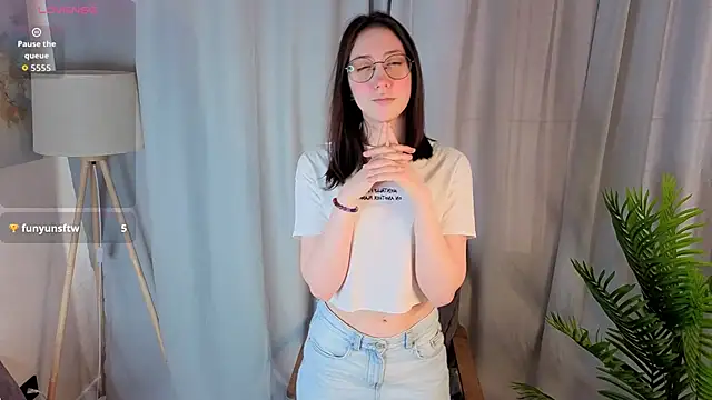 DoraWhitrock online show from March 24, 3:11 am