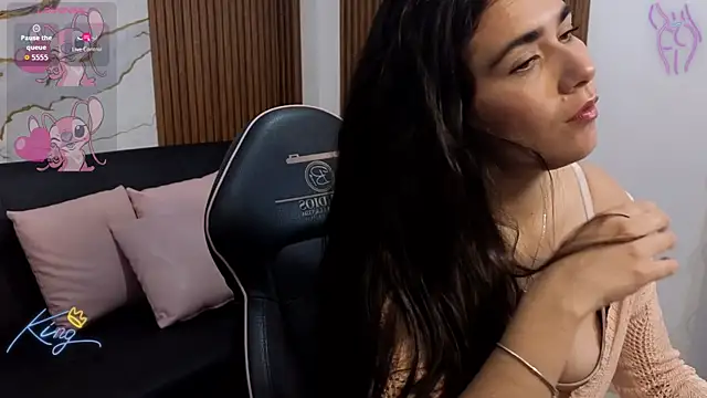 Loren Tay online show from June 15, 1:52 am