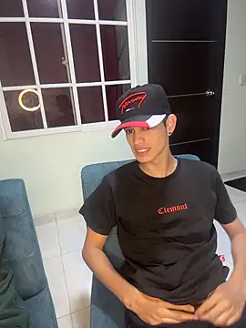 Snapshot of HarryGaze chatting on March 7, 5:26 am HarryGaze online show from March 7, 5:26 am