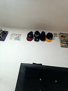 Snapshot of Little_Sweett chatting on March 8, 12:30 am Little Sweett online show from March 8, 12:30 am