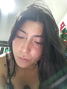 Snapshot of Little_Sweett chatting on March 8, 2:04 am Little Sweett online show from March 8, 2:04 am