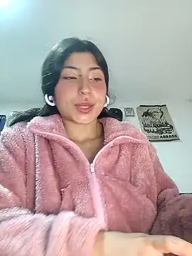 Snapshot of Little_Sweett chatting on March 12, 4:13 pm Little Sweett online show from March 12, 4:13 pm