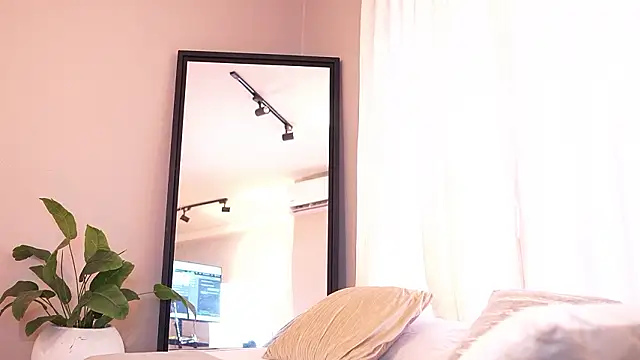 Snapshot of mekari_fox chatting on March 24, 6:46 pm mekari fox online show from March 24, 6:46 pm